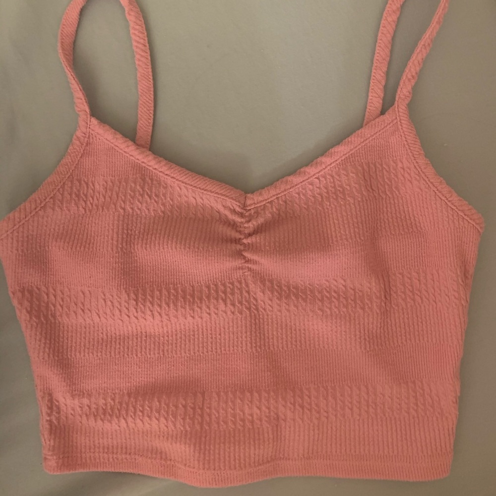 Light pink/rose ribbed crop tank top